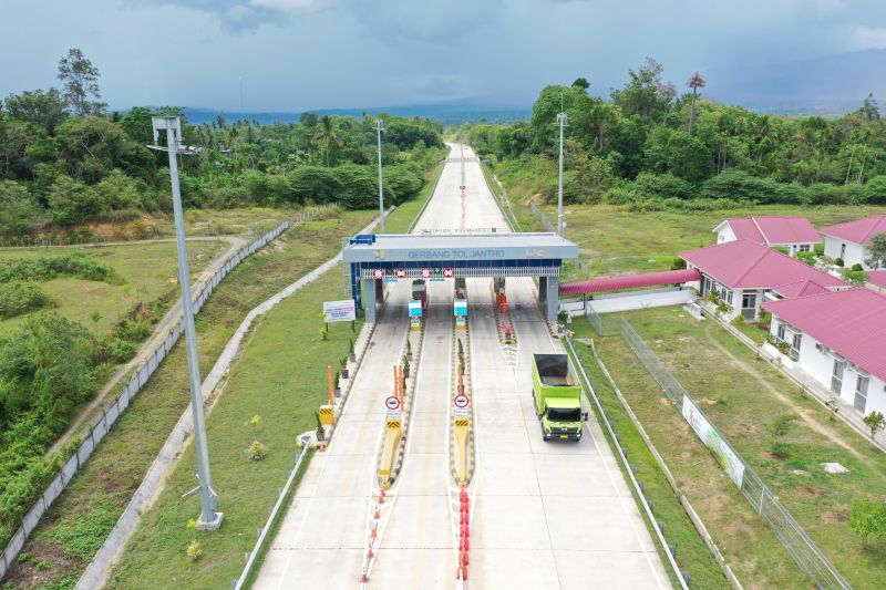 tol-sibanceh-seksi-1-resmi-difungsionalkan-untuk-kendaraan-gol-1