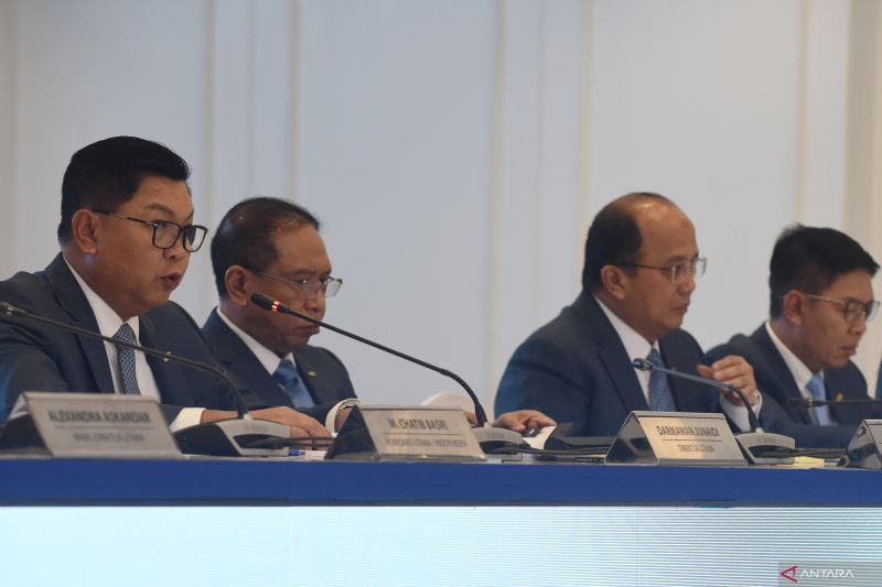 rupslb-angkat-riduan-jadi-dirut-bank-mandiri-henry-panjaitan-wadirut