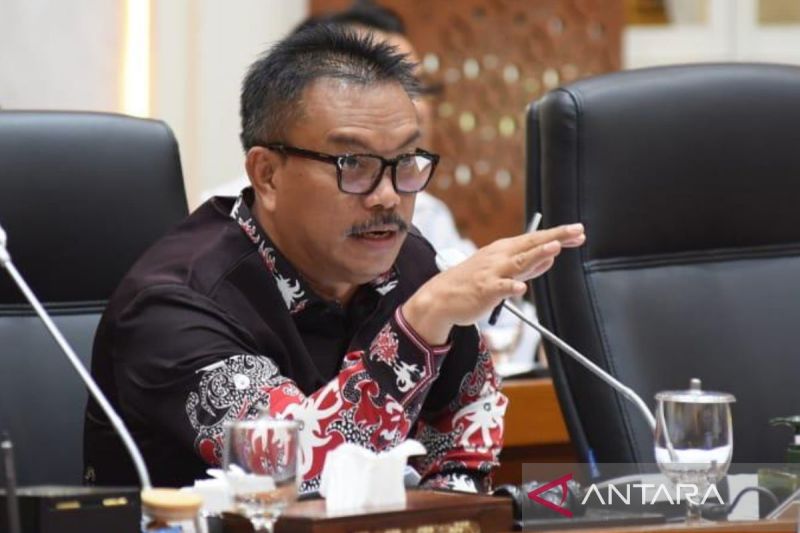 Anggota DPR: Selesaikan juknis yang atur MBG selama libur sekolah