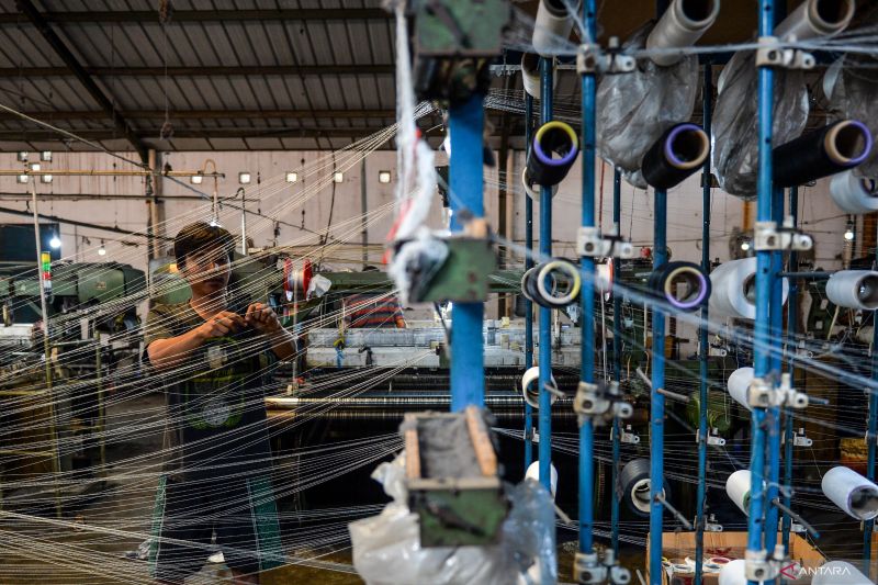 apsyfi-rekomendasikan-tiga-kebijakan-lindungi-industri-tekstil