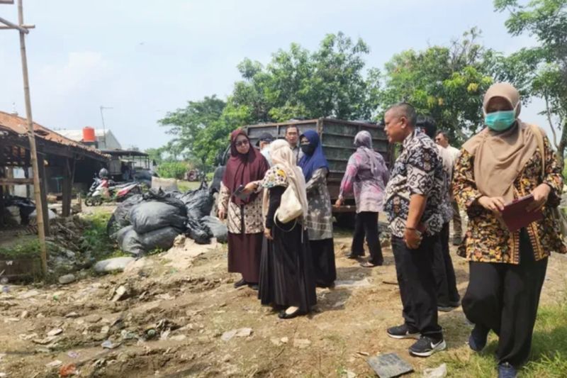 Temuan limbah medis di pemukiman karena kelalaian rumah sakit