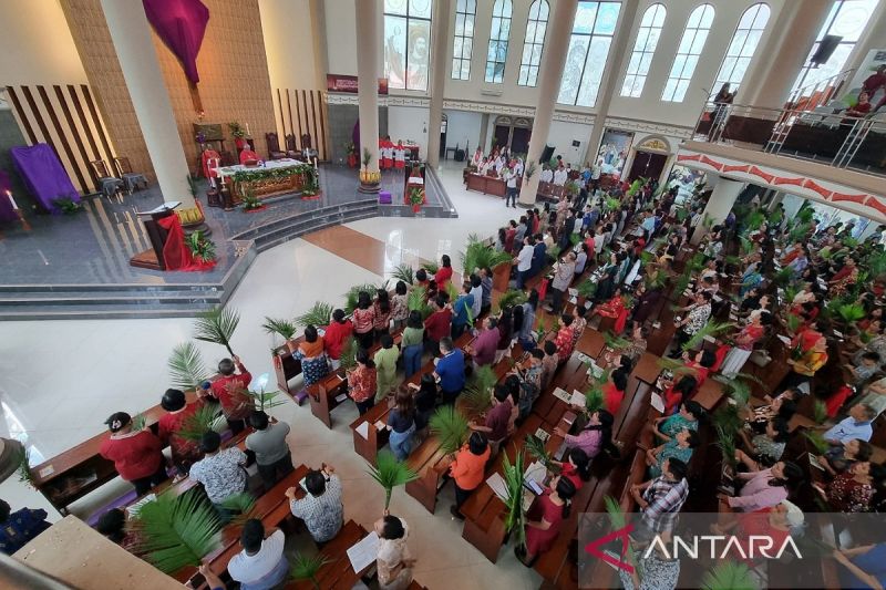 Uskup Manokwari-Sorong: Minggu Palma dimulainya kisah sengsara Yesus
