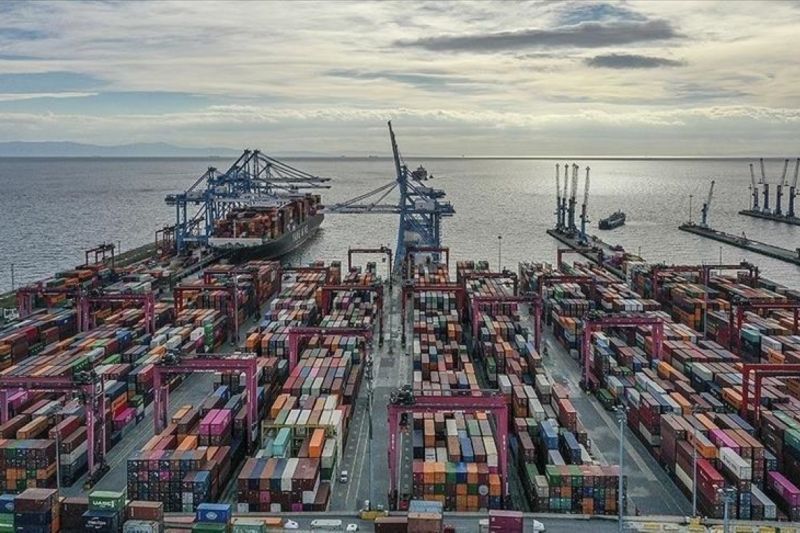 Indeks kepercayaan konsumen AS turun akibat kekhawatiran perang dagang