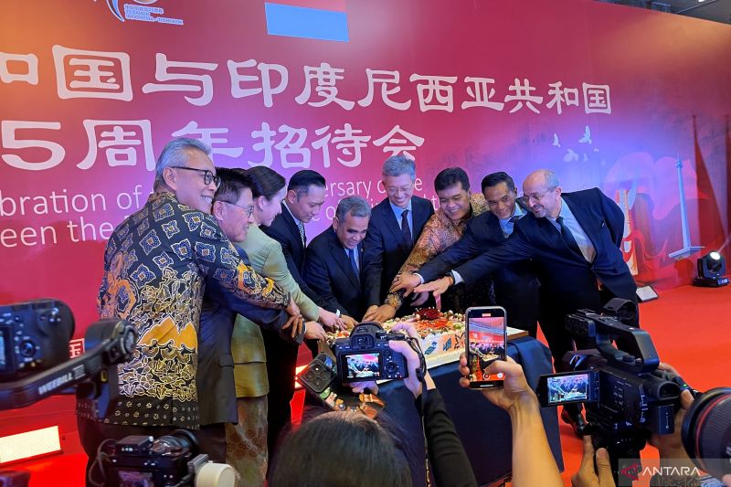 Peringati 75 tahun diplomasi RI-China, Menlu RI: Tonggak bersejarah