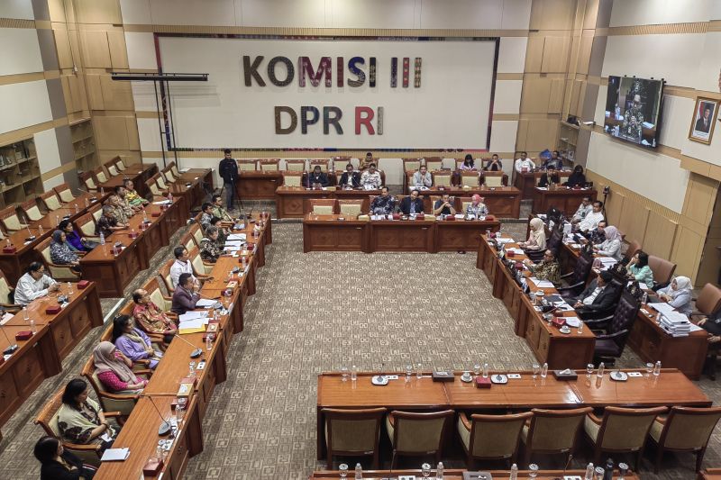 Kuasa hukum eks pemain sirkus OCI jelaskan alasan surati Taman Safari