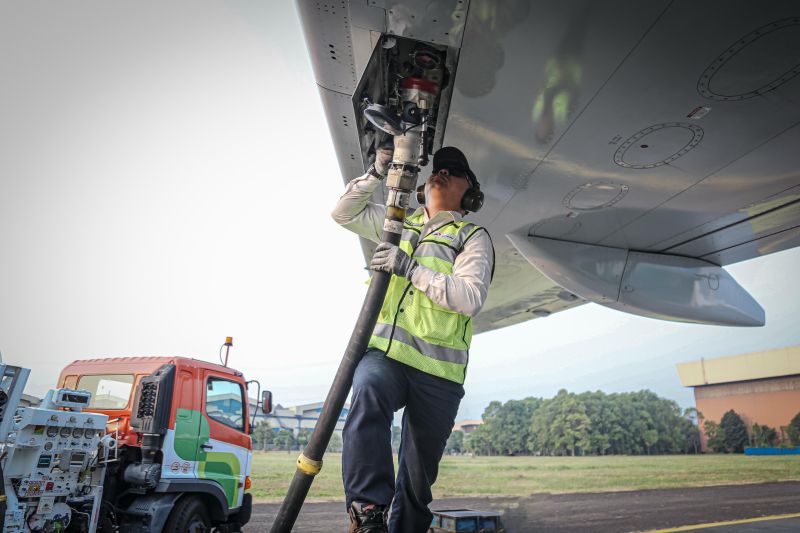 pertamina-siapkan-avtur-95700-kiloliter-untuk-penerbangan-haji-2025