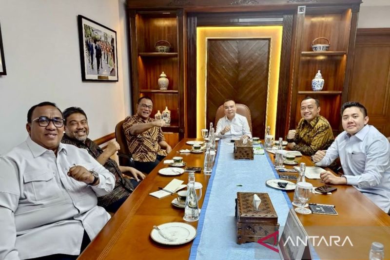 kemarin-prabowo-bakal-hadiri-may-day-hingga-bkpm-segera-temui-huayou