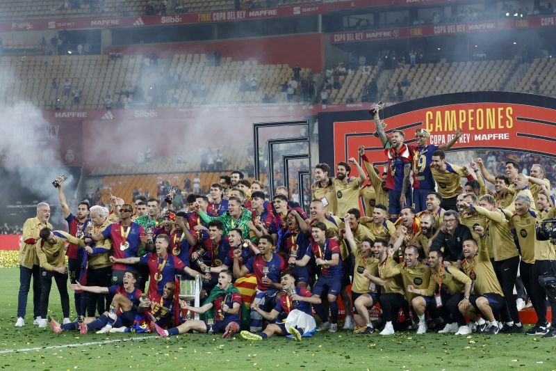 Menang dramatis 3-2 atas Madrid, Barcelona juara Copa del Rey