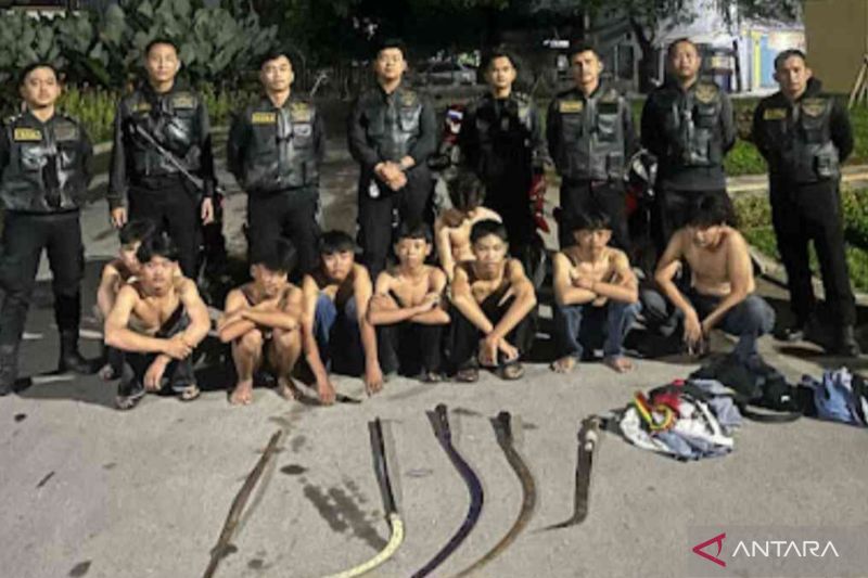 polisi-tangkap-dua-remaja-bawa-empat-clurit-di-bungur-besar-raya