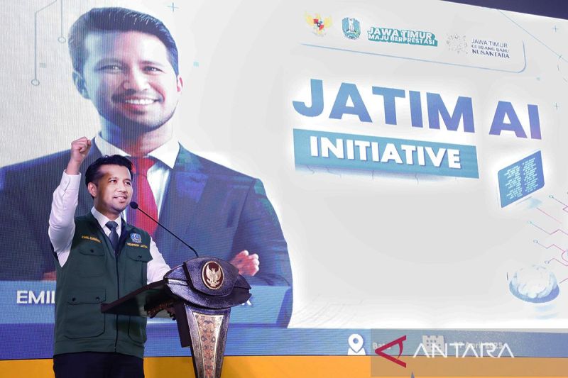 Wagub Jatim Emil dorong pejabat manfaatkan AI tunjang pelayanan publik