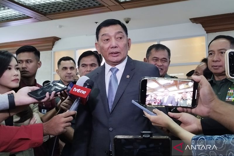 Menhan: Ahmad Rizal harus pensiun dari TNI sebelum jadi Dirut Bulog