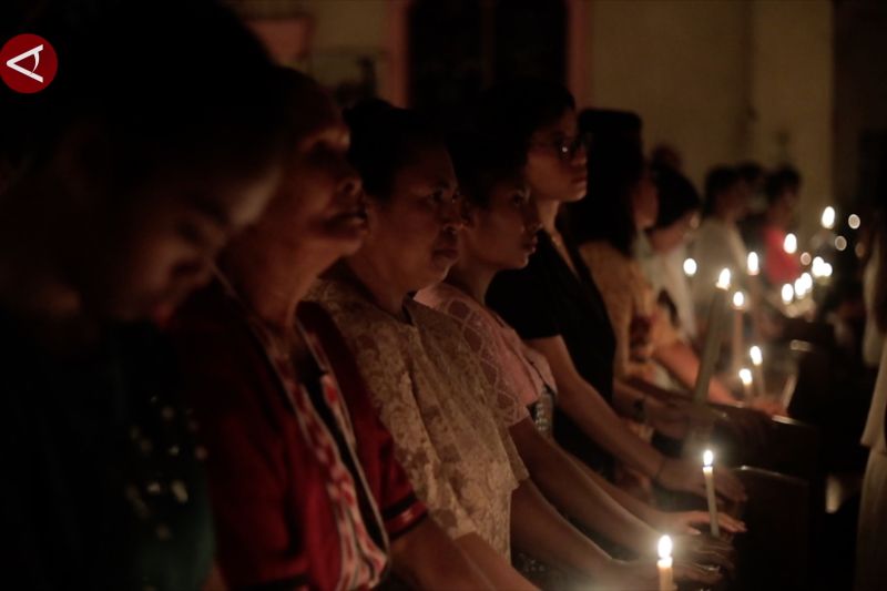 Misa Vigili Paskah di Larantuka, perenungan pengorbanan Kristus