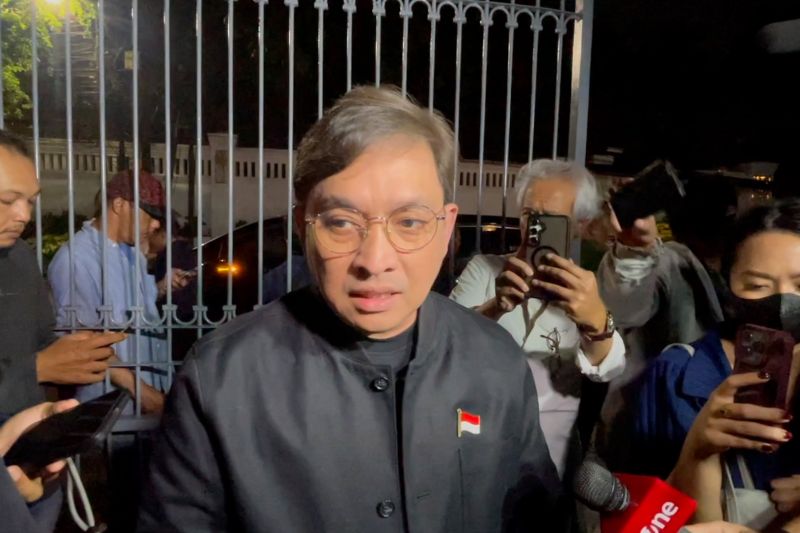 Dalam duka, Yovie Widianto kenang Titiek Puspa sebagai pahlawan