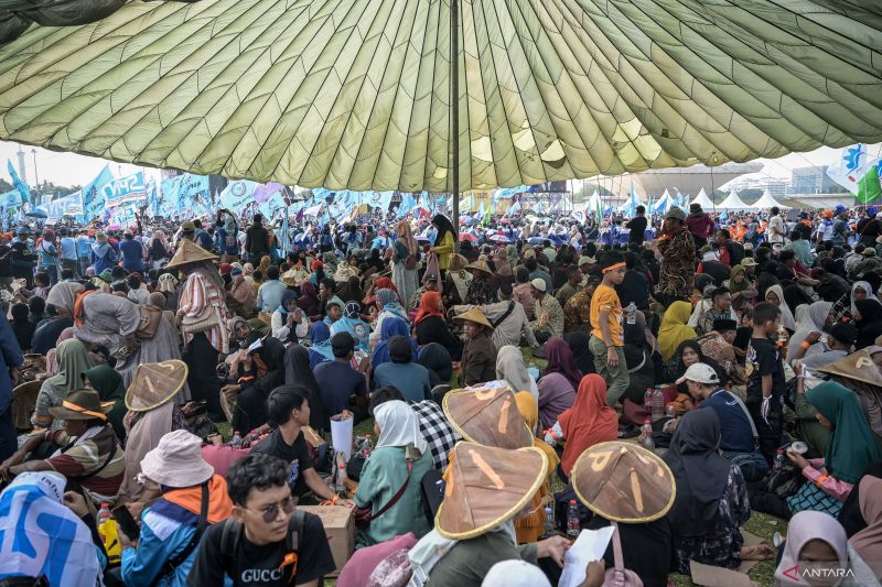 yassierli-kebijakan-soal-outsourcing-jadi-dasar-penyusunan-permenaker