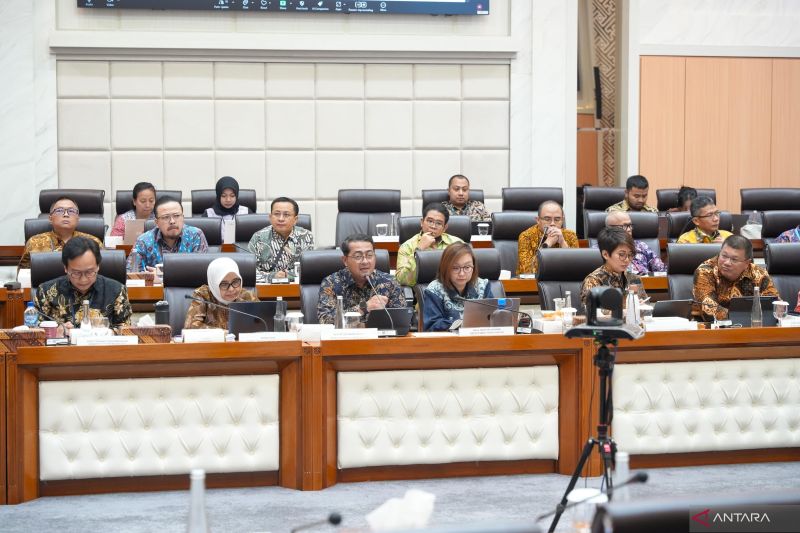 menjaga-muruah-industri-nasional-di-tengah-perang-dagang-global