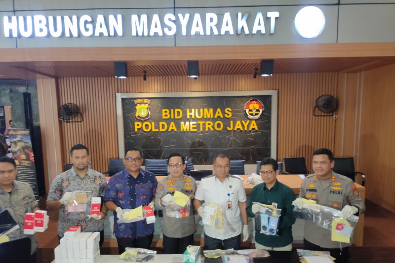 polisi-interpol-koordinasi-untuk-telusuri-saham-korban-scamming