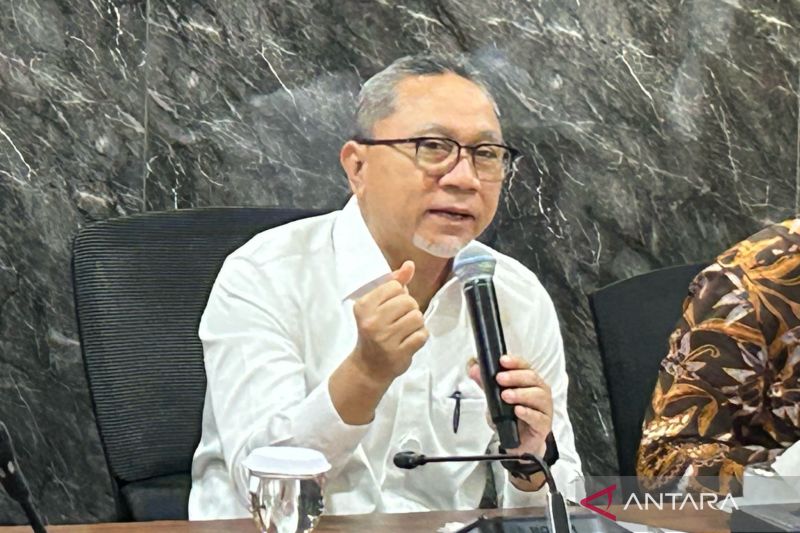 zulhas-koperasi-desa-berpeluang-jadi-holding-usaha