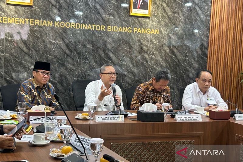 zulhas-sebut-dana-pinjaman-kopdes-berasal-dari-himbara