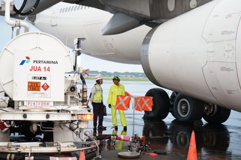 pertamina-pastikan-pasokan-avtur-aman-untuk-penerbangan-haji-surabaya