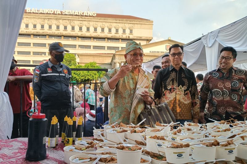 samuel-wattimena-dorong-kuliner-daerah-dipromosikan-lewat-festival
