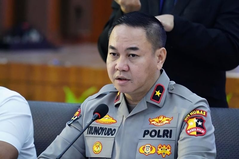 mutasi-polri-mei-2025-33-kombes-pol-bergeser-ini-daftar-lengkapnya