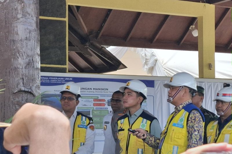 wapres-tinjau-bendungan-manikin-di-kupang-ntt