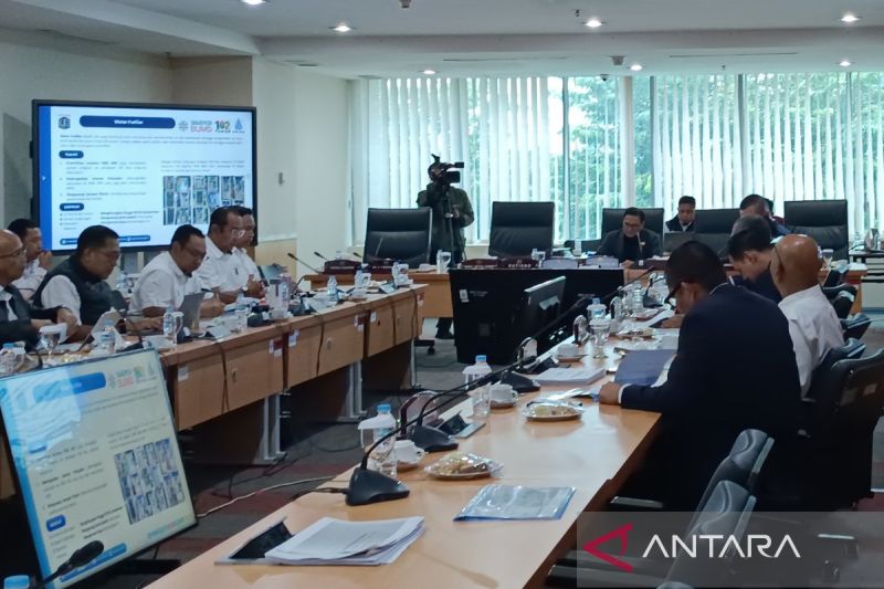 legislator-minta-tindak-tegas-pungli-instalasi-baru-pipa-air-pam-jaya