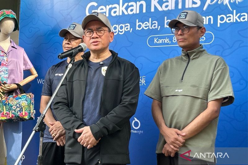 mendag-ajak-pemda-terapkan-program-wajib-pakai-produk-lokal-tiap-kamis