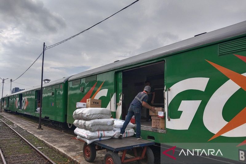 peningkatan-penggunaan-kereta-barang-bisa-jadi-opsi-kurangi-truk-odol