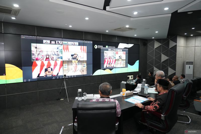 kalbar-peringkat-dua-nasional-realisasi-pendapatan-daerah