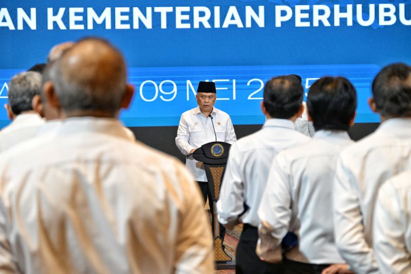 menhub-minta-jajaran-perkut-konektivitas-dan-distribusi-logistik