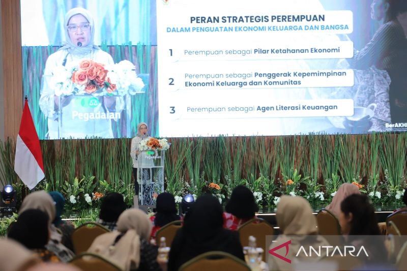 menteri-panrb-perempuan-harus-melek-edukasi-keuangan