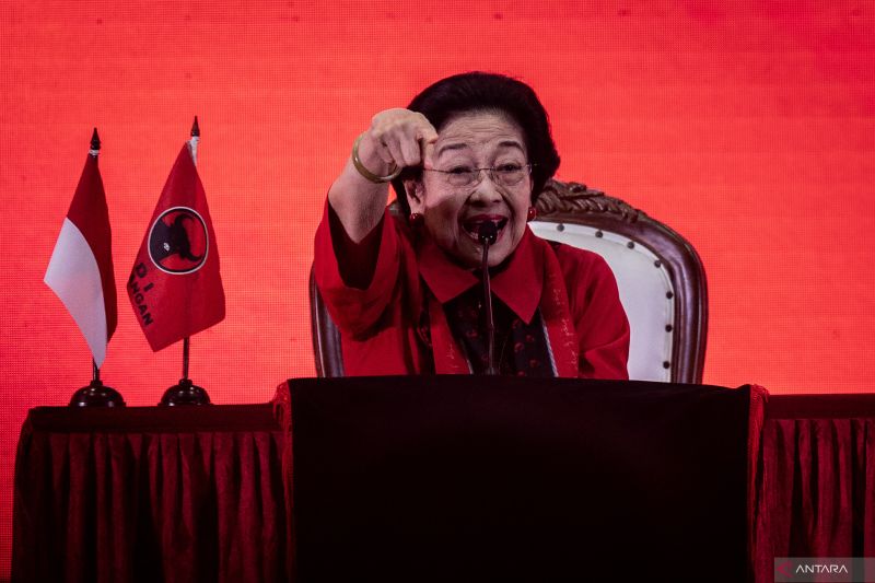 Megawati ziarah ke makam Bung Karno di Blitar