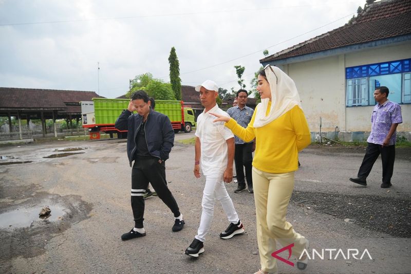anggota-dpr-dorong-ekonomi-kreatif-trenggalek-lewat-kolaborasi