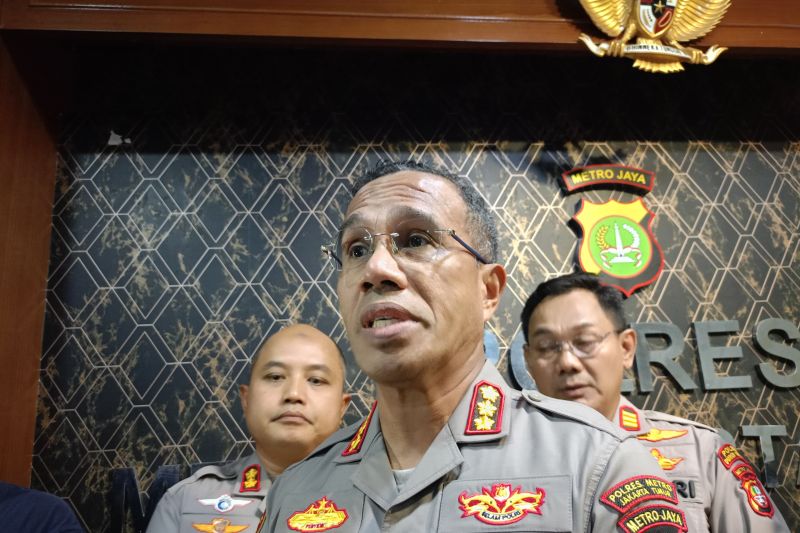 polisi-periksa-rumah-di-duren-sawit-terkait-temuan-tengkorak