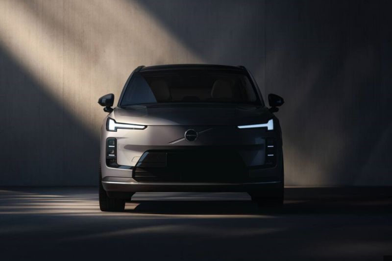 volvo-xc70-akan-kembali-sebagai-suv-plug-in-hybrid