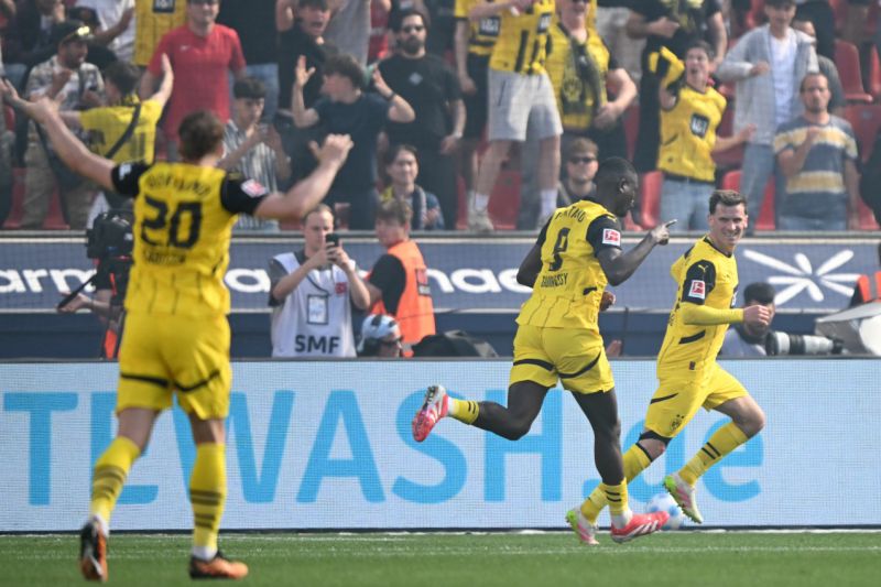 Taklukkan Leverkusen 4-2, Dortmund jaga peluang ke Liga Champions