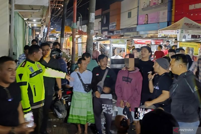 polisi-tangkap-preman-yang-peras-dan-aniaya-pedagang-di-tangerang