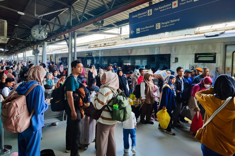 kai-sebut-okupansi-ka-capai-104-persen-arus-balik-libur-waisak-2025