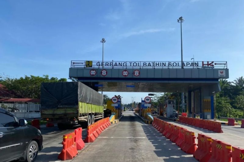 lalu-lintas-dua-tol-riau-selama-libur-waisak-capai-25784-kendaraan