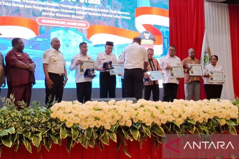 Tiga kabupaten di Papua Barat raih penghargaan penurunan stunting