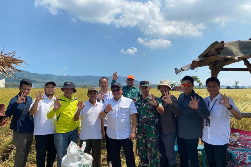 bulog-jatim-serap-425-ribu-ton-beras