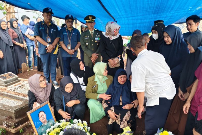 asabri-beri-santunan-beasiswa-bagi-keluarga-korban-ledakan-di-garut