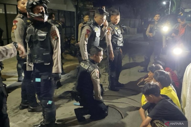 Terlibat tawuran, polisi tangkap sembilan pemuda di Jakarta Timur