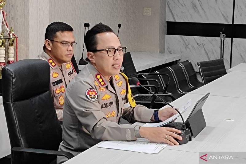 polda-metro-sebut-24-saksi-diperiksa-terkait-ijazah-palsu-jokowi