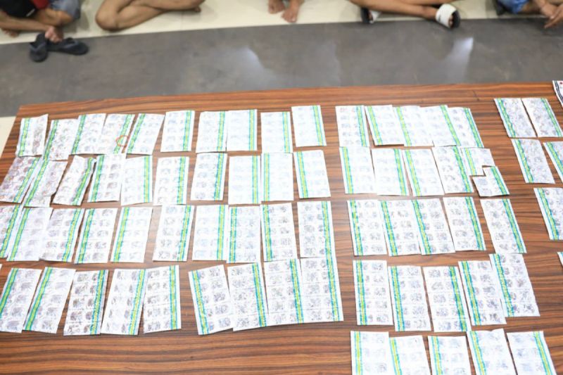 satpol-pp-ciduk-lima-pengedar-obat-keras-di-jakarta-pusat