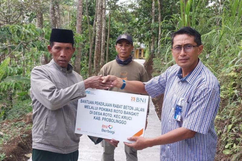 bni-ambil-andil-perbaikan-infrastruktur-di-sejumlah-desa-di-jawa