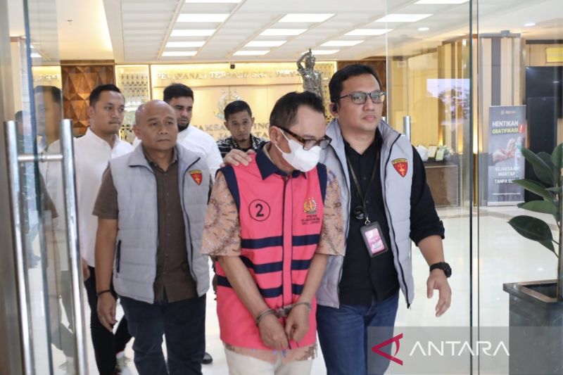 kejati-dki-tetapkan-tersangka-baru-kasus-dugaan-korupsi-di-pt-telkom