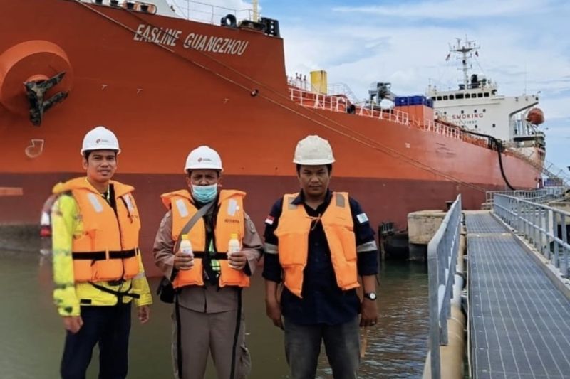 karantina-kalsel-sertifikasi-9788-ton-minyak-sawit-ekspor-ke-china