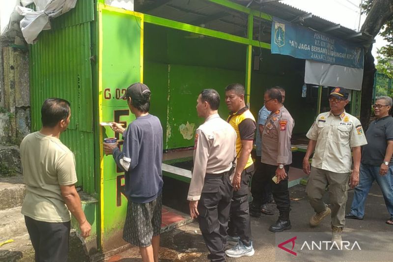 Pemkot Surabaya susun strandar pos siskamling berbasis kolaborasi